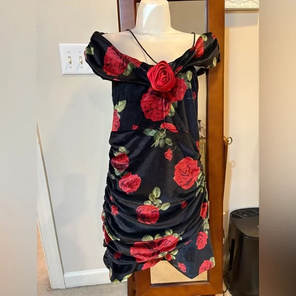 Floral Off-Shoulder Dress with Rose Detail from for the love of lemon 🍋 - Picture 8 of 8